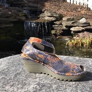 Very comfy and cute 2 inch heels!